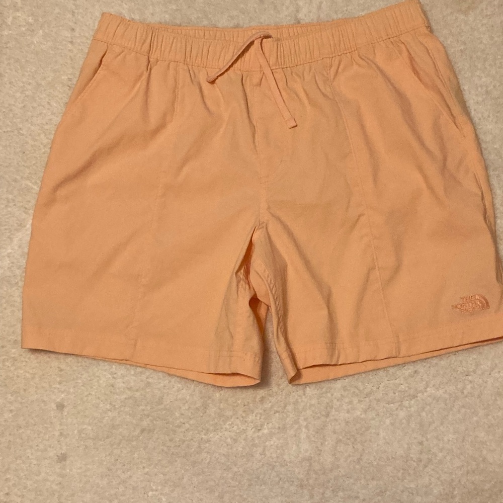 The North Face  Men's Peach Drawstring Cotton Shorts size L in new condition